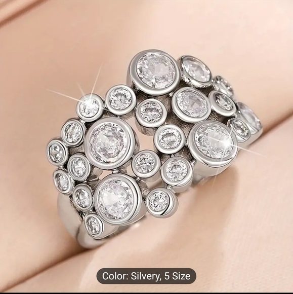 🫧 🫧NEW🫧🫧 BEAUTIFUL!! Bubble CZ Ring in SILVER Plating - Picture 4 of 15